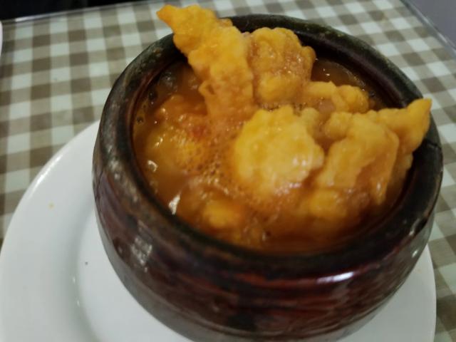 吃貨去哈爾濱一定要吃哪些當?shù)氐男〕裕?></a></p>

<p>（5） 哈爾濱的燒烤也不錯可以嘗嘗，哈爾濱的燒烤，碳烤居多，生肉烤制，烤出來的味道，對食材要求挺高，再就是調(diào)料來加入。有幾個店可以推薦，于家燒烤，道外北十八道街84.老味燒烤，安達街34號</p>
<p><a href=