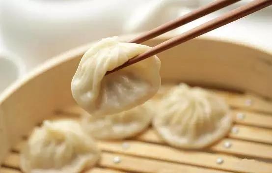 上海有哪些著名的小吃？有什么推薦嗎？